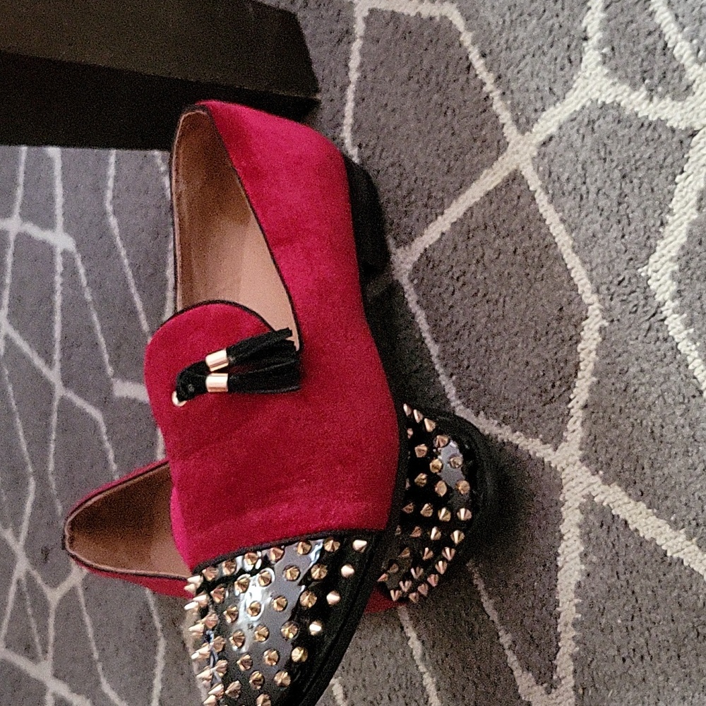 New Jitai Velvlet shoes size 12 burgandy